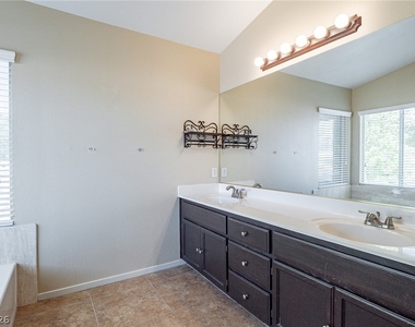 8791 Arawana Place - Photo Thumbnail 21