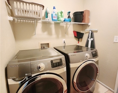 3332 Canyon Lake Drive - Photo Thumbnail 7