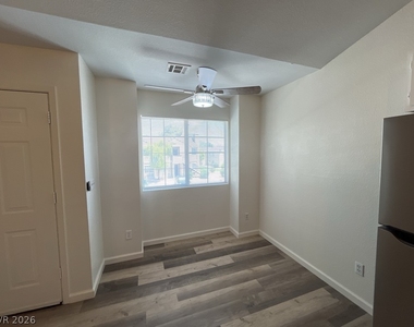 4623 Krissylouise Way - Photo Thumbnail 1