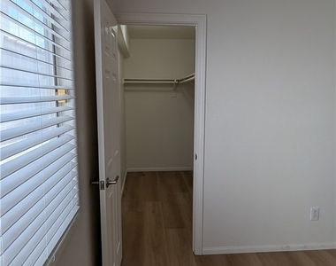 3453 Classic Bay Lane - Photo Thumbnail 11