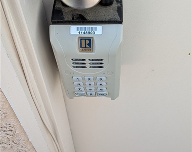 3453 Classic Bay Lane - Photo Thumbnail 39