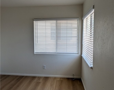 3453 Classic Bay Lane - Photo Thumbnail 28
