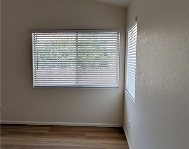 3453 Classic Bay Lane - Photo Thumbnail 31