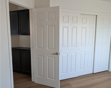 3453 Classic Bay Lane - Photo Thumbnail 27