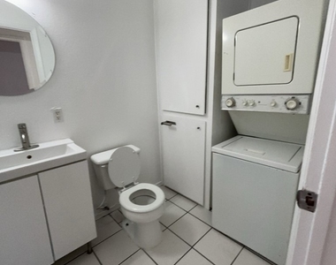 1377 Lorilyn Avenue - Photo Thumbnail 5