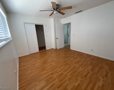 1377 Lorilyn Avenue - Photo Thumbnail 4