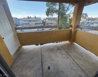 6233 Ilanos Ln Lane - Photo Thumbnail 4