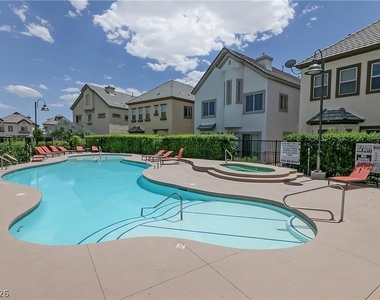 9180 Worsley Park Place - Photo Thumbnail 11
