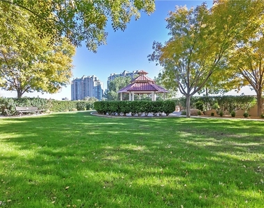 9180 Worsley Park Place - Photo Thumbnail 10