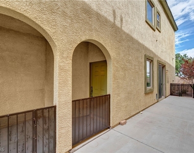 9180 Worsley Park Place - Photo Thumbnail 12