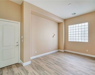 9180 Worsley Park Place - Photo Thumbnail 20