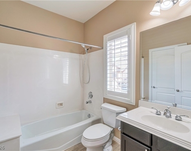 9180 Worsley Park Place - Photo Thumbnail 33