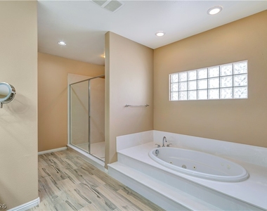 9180 Worsley Park Place - Photo Thumbnail 5