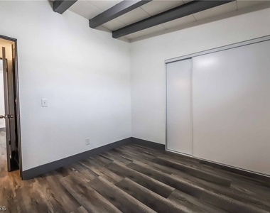 612 Bruce Street - Photo Thumbnail 15