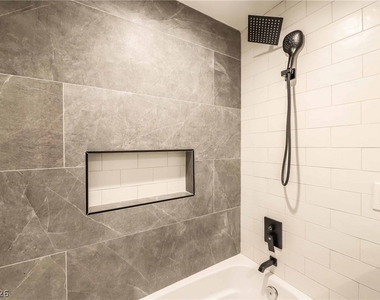 612 Bruce Street - Photo Thumbnail 18
