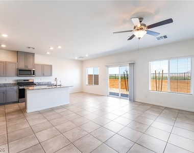 410 Larksong Avenue - Photo Thumbnail 5