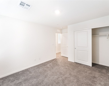410 Larksong Avenue - Photo Thumbnail 20