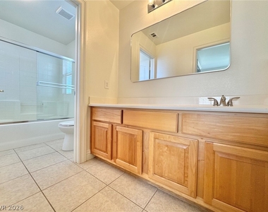9469 Thatched Sunlight Court - Photo Thumbnail 12