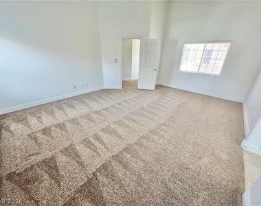 9469 Thatched Sunlight Court - Photo Thumbnail 21