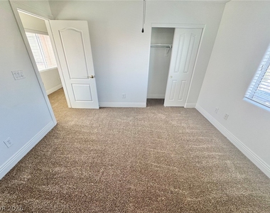 9469 Thatched Sunlight Court - Photo Thumbnail 10
