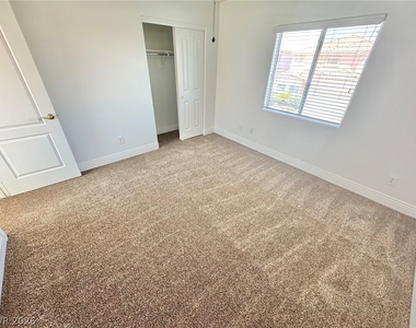 9469 Thatched Sunlight Court - Photo Thumbnail 11