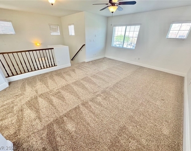 9469 Thatched Sunlight Court - Photo Thumbnail 7