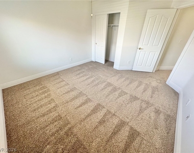 9469 Thatched Sunlight Court - Photo Thumbnail 14