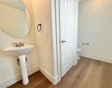 9469 Thatched Sunlight Court - Photo Thumbnail 26