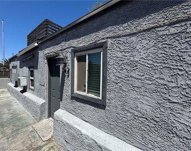 1101 Stewart Avenue - Photo Thumbnail 12