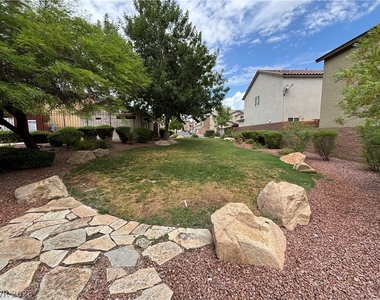 10741 Cather Avenue - Photo Thumbnail 6