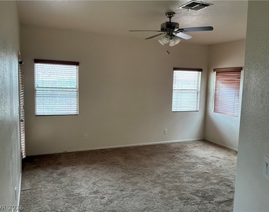 5413 Rusty Anchor Court - Photo Thumbnail 7