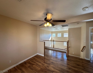 9510 Diamond Bridge Avenue - Photo Thumbnail 10
