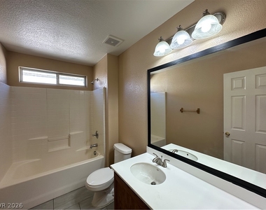 9510 Diamond Bridge Avenue - Photo Thumbnail 14