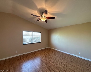 9510 Diamond Bridge Avenue - Photo Thumbnail 16