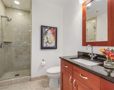 4525 Dean Martin Drive - Photo Thumbnail 15