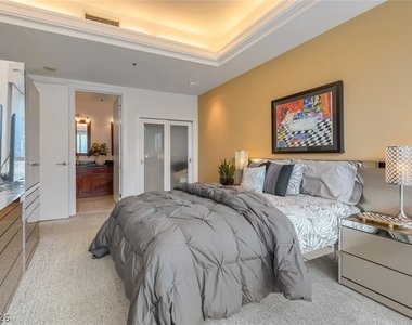 4525 Dean Martin Drive - Photo Thumbnail 10