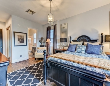 10212 Stone Briar Court - Photo Thumbnail 73