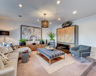 10212 Stone Briar Court - Photo Thumbnail 62