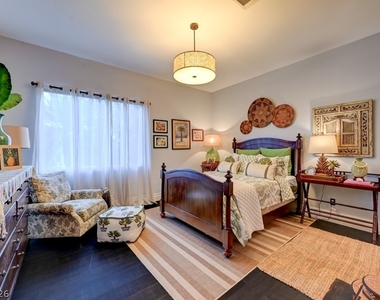10212 Stone Briar Court - Photo Thumbnail 68