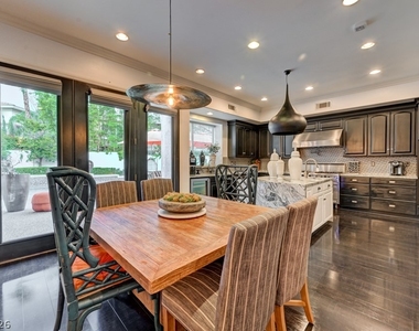 10212 Stone Briar Court - Photo Thumbnail 54