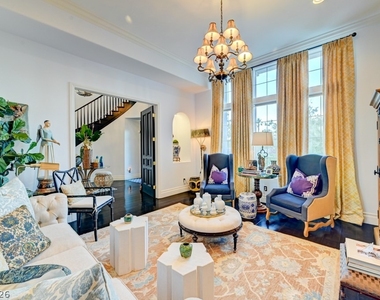10212 Stone Briar Court - Photo Thumbnail 32