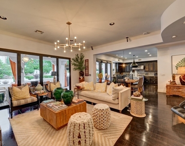 10212 Stone Briar Court - Photo Thumbnail 48