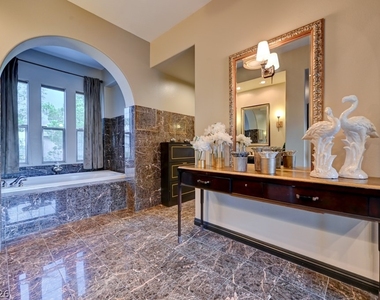 10212 Stone Briar Court - Photo Thumbnail 94