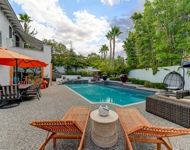 10212 Stone Briar Court - Photo Thumbnail 10