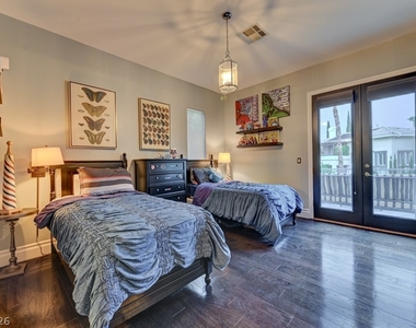 10212 Stone Briar Court - Photo Thumbnail 78