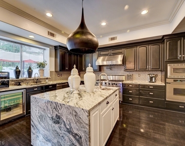 10212 Stone Briar Court - Photo Thumbnail 55