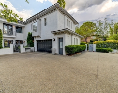 10212 Stone Briar Court - Photo Thumbnail 6