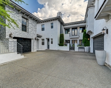 10212 Stone Briar Court - Photo Thumbnail 5
