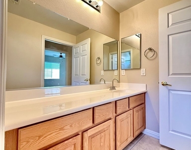 4837 Raw Umber Court - Photo Thumbnail 14