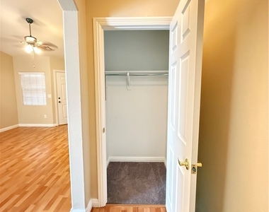 4837 Raw Umber Court - Photo Thumbnail 15